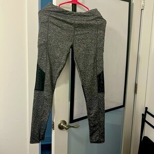 Woman sport pants with side pocket great for runners
